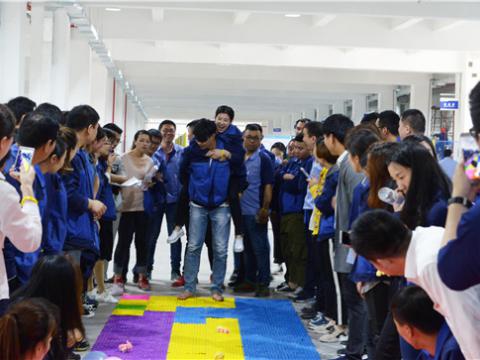 坚贞立志，永葆精神，勇猛领先，不负青春