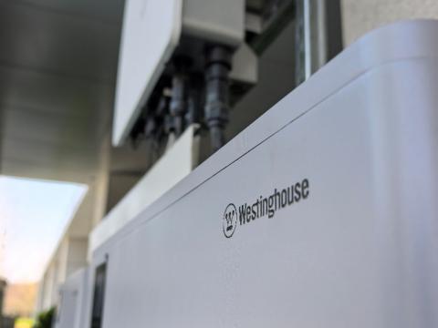 西屋能源科技闪灼波兰华沙国际电池展览会